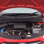 Hyundai i10 Active 1.3 engine bay